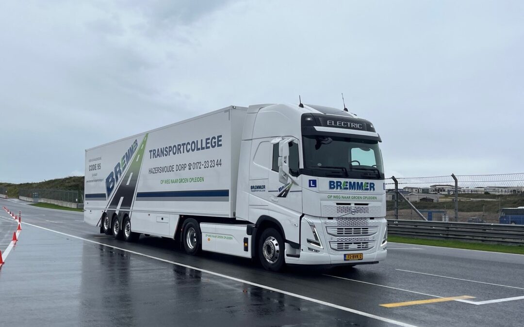 Bremmer Transportcollege heeft primeur met Nederlands eerste elektrische lestruck