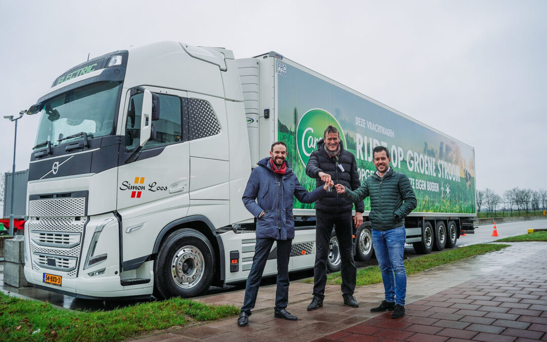 Simon Loos neemt drie-assige Volvo FH Electric-trekker met e-PTO in gebruik